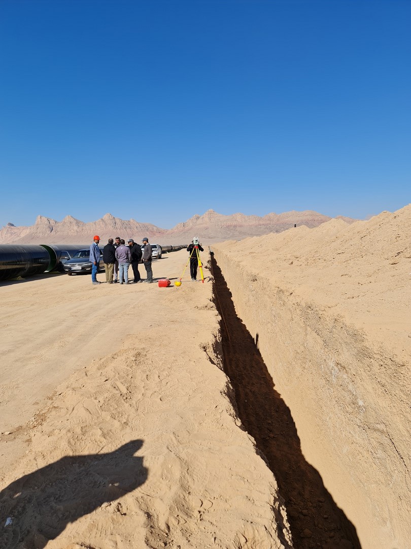 باند عملیاتی مسیر خط انتقال آب به صنایع اصفهان به طول ۵۰ کیلومتر